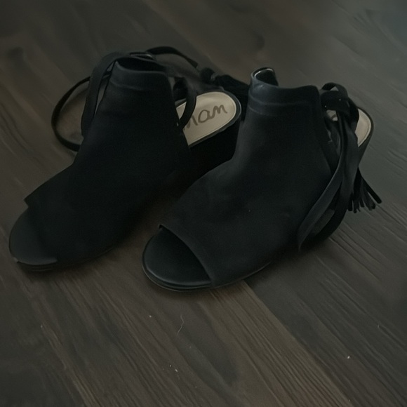 Suede Sam Edelman Sandals with Tassels - Picture 2 of 8